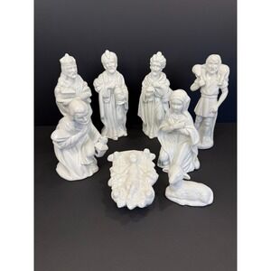 Small Vintage 8 Piece White Ceramic Porcelain Christmas‎ Nativity Set Scene